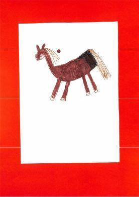 Dopo 40 anni dalla legge Basaglia, il laboratorio di San Polo ha voluto ricordare il simbolo del cavallo con disegni realizzati su carta con matite colorate.