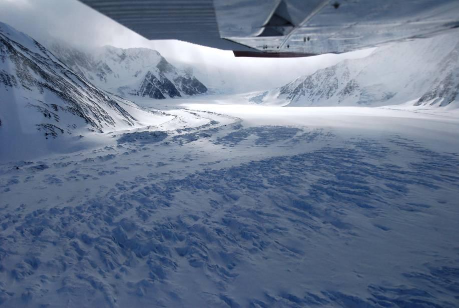 vasti ghiacciai dell Alaska, lungo più di 40 km, situato nelle