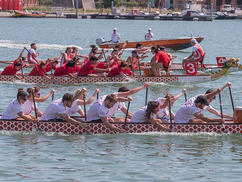 Novità cafoscarina Studente Atleta Lo status di studente - atleta consente agli atleti di alto livello e altre figure assimilabili di conciliare attività sportiva e formazione universitaria: tempo