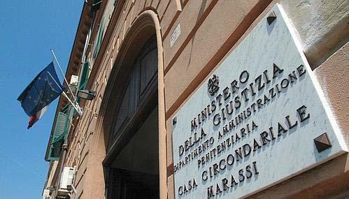 Poi l ennesimo tentativo di suicidio poco prima della mezzanotte, di un detenuto magrebino, trentenne, rinchiuso nella sezione di alta Sicurezza del carcere di Genova Marassi.