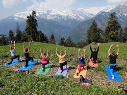 Ti invitiamo a praticare yoga, meditazione e trekking, in questo ritiro di tre giorni con un sapore completamente