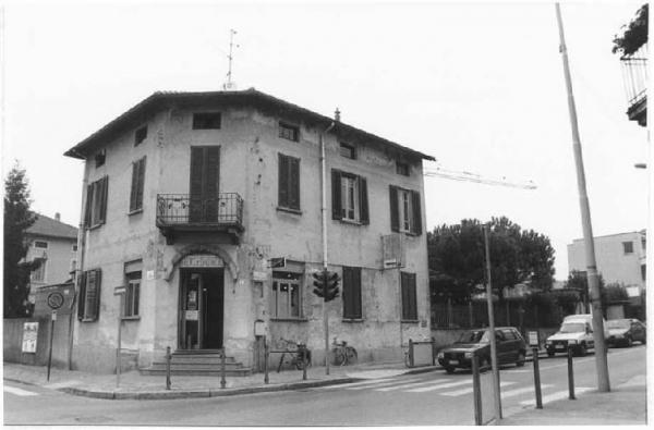 Sede della Cooperativa Sociale (ex) Bernareggio (MB) Link risorsa: http://www.lombardiabeniculturali.