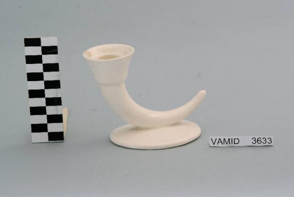 Candeliere Società Ceramica Italiana Laveno; Andlovitz Guido Link risorsa: http://www.lombardiabeniculturali.