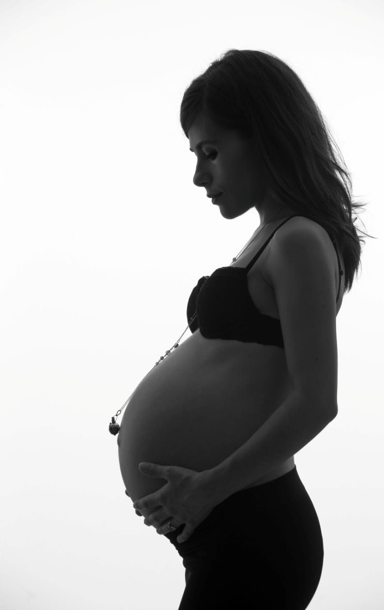 Se la gravidanza non presenta particolari problemi, la donna mantiene intatti, dopo i primi tre mesi che risultano essere spesso i più delicati sia per la crescita del bambino che per il benessere