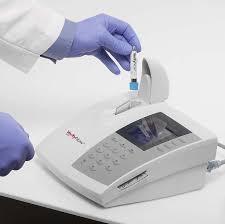 TEST VERIFYNOW Per valutare la risposta dei pazienti alla terapia antiaggregante è possibile utilizzare il VerifyNow, uno strumento che attraverso l analisi su sangue intero è in grado di calcolare l