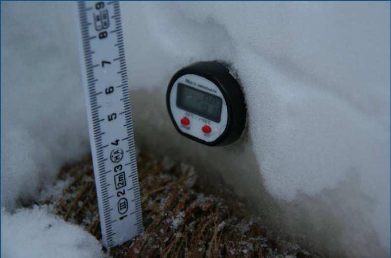 valanga per scivolamento di neve, ma non dicono niente sul se e quando la massa di neve si staccherà veramente.