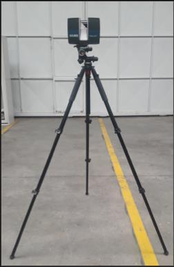 Caratteristiche: 3D scan position accuracy: +/- 2 mm su 10 m +/- 3,5 mm su 35 m Campo: 0,6-150 m
