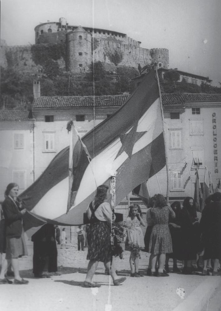 IMMAGINI Adunata filo jugoslava in piazza Vittoria (1945-46)