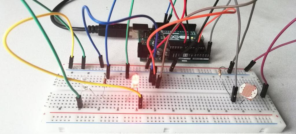 trasmessi ogni 500 millisecondi, Arduino accende i due led.