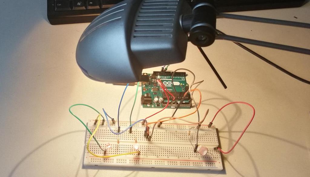 Arduino e Arduino + Visual C#: misuratore di temperatura e luminosità - Prof. Mauro De Berardis Pag.