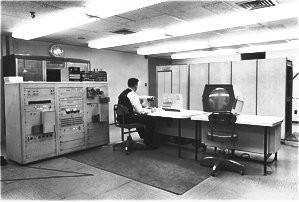 Il resto è storia recente 1960: Il precursore dei minicomputer, il DEC PDP-1, viene venduto a $120.000.