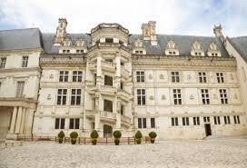 Visitiamo il castello di Blois residenza di 7 Re e 10 Regine di Francia, è un museo che ospita molte opere d