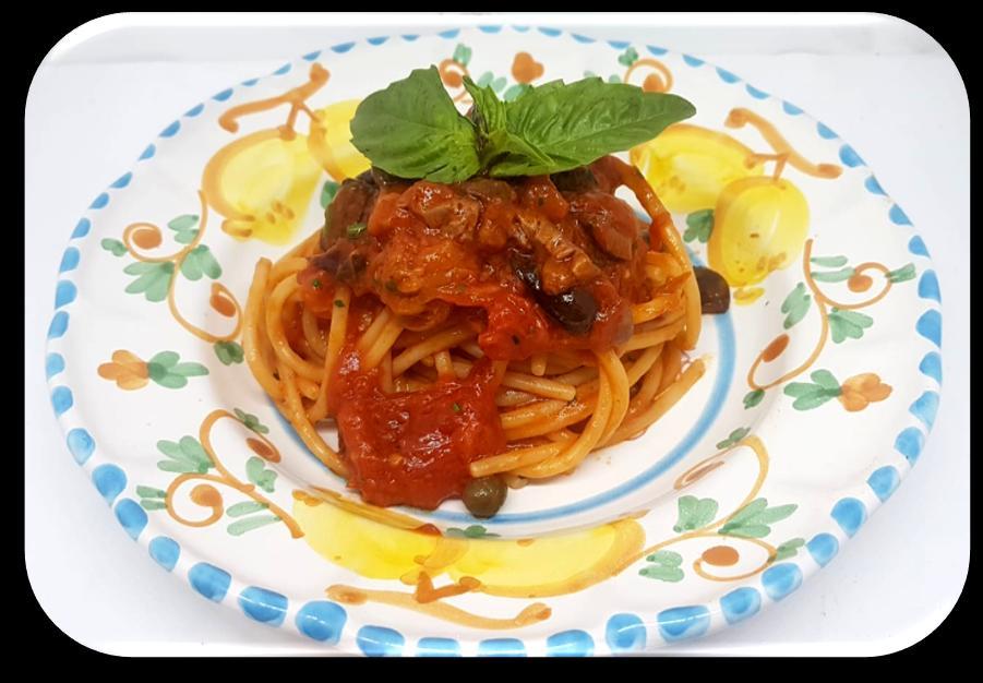 spicchio d aglio, 180gr pomodoro San Marzano, 5 olive nere denoc.