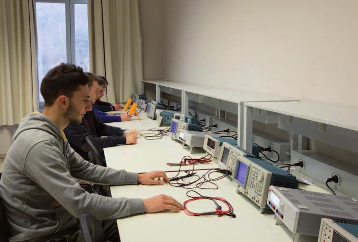 Il laboratorio ITS Energia e Ambiente è dotato di laboratori altamente specialistici che permettono di dedicare ampio spazio ai momenti didattico-applicativi ed alle esercitazioni.