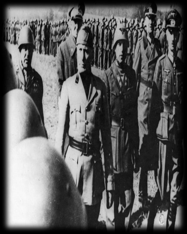 MUSSOLINI VIENE LIBERATO E NASCE LA REPUBBLICA DI SALÒ 12 Settembre 1943: Hitler fa liberare Mussolini dai sui paracadutisti, lanciatisi sul Gran Sasso.
