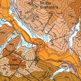 238/2018) Il geosito rientra nel Sistema dei basalti colonnari dell Etna Il Geosito