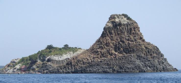 Vulcaniti dell Arcipelago dei Ciclopi e di Aci Trezza (Aci Castello - CT)