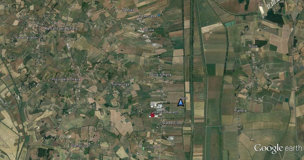 rileva dati ogni 15, distante dal luogo dell incendio circa 22,1 km in direzione S. Figura 2: veduta satellitare della Val di Chiana (Google Earth ).