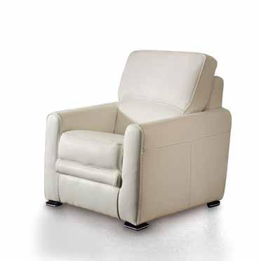 POLTRONE E COMPLEMENTI CHAIRS AND OCCASIONALS FAUTEUILS ET ACCESSORIES CABRIOLET CITY PISA LUCCA 93 93 78 77 77 71 78 71 103 93 80 RELAX 93 80 103 93 80 RELAX 93 80 SULLA