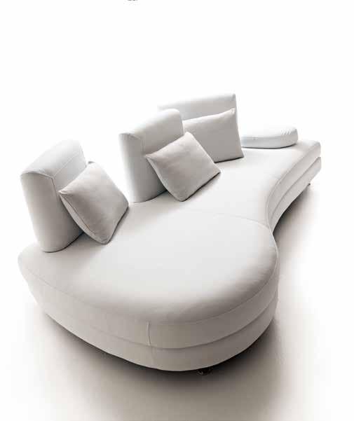 RIGIRO Design: by Gianfi Modello non disponibile con letto Cuscino di seduta e bracciolo sfoderabili; le spalliere sono solo estraibili.