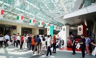 PIAZZA ITALIA Un autentica piazza italiana nel cuore della città di Osaka per l esposizione e promozione dei più importanti marchi e prodotti Made in Italy.