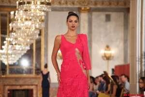 Il World of Fashion è l evento ideato e diretto da Nino Graziano Luca, inserito nella sezione IN TOWN del calendario ufficiale di Alta Roma.
