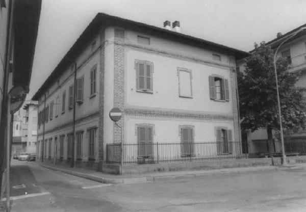 Palazzo Via De Gasperi Liscate (MI) Link risorsa: http://www.lombardiabeniculturali.