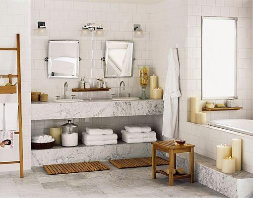 PRODOTTO SANIDES 2 IN 1. Dà protezione e lucentezza a tutti i materiali del bagno (in marmo, ceramica, cromo, acciaio, plastica).