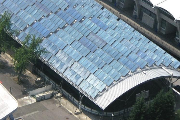 Installazione collettori solari Al suolo Su tetti esistenti www.euroheat.org www.buildup.
