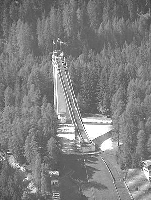 La più classica delle passeggiate nelle Dolomiti, quasi una passerella che assomiglia allo struscio in corso Italia a Cortina d'ampezzo.