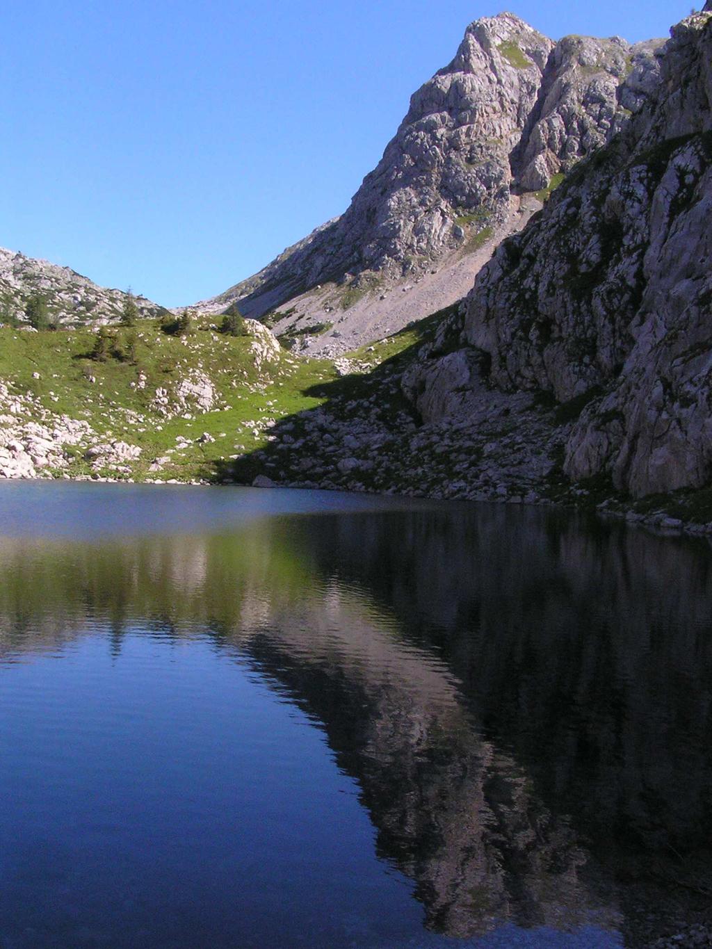 Il Seeleinsee MARTEDI 27: Tramite una lunga camminata in parte nei boschi, in parte su terreno aperto, via cima del Schneibstein e lago Seeleinsee con vista sul