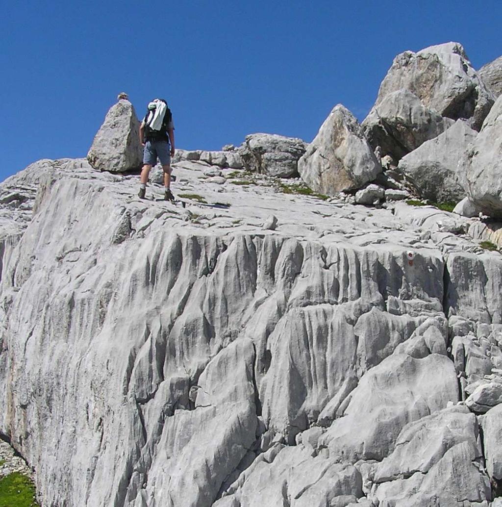 Si salgono le cascate di roccia nel Mare di Pietra MERCOLEDI 28 : Salita alla cima dei Funtenseetauern (2678 m.). DISLIVELLO: salita 1200 m. discesa 1000 m.