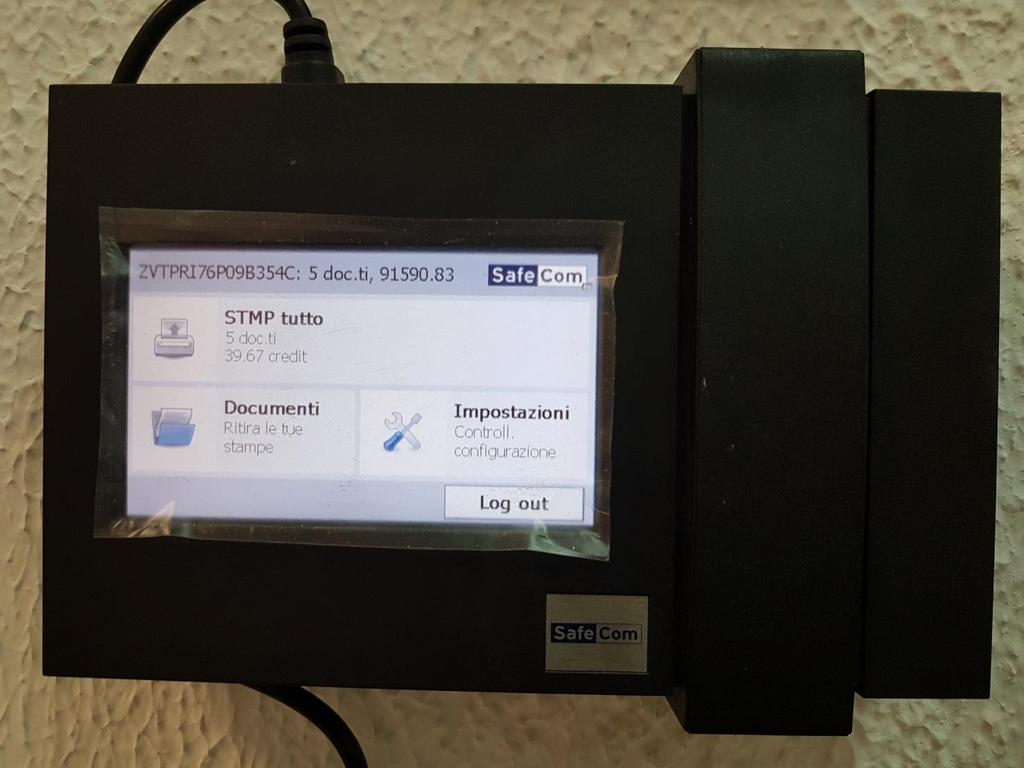 Stampante PLOTTER (cowoic_plotter) Il plotter disponibile nei locali del cowoic è dotata di un display touch esterno al dispositivo stesso.