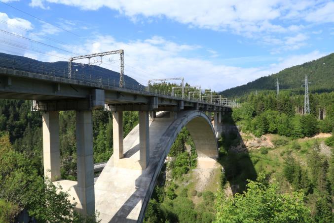 Lago Faaker, lo smeraldo della Carinzia La natura incontaminata delle Alpi Giulie Il viaggio giorno per giorno 1.giorno: arrivo a Villach Arrivo individuale all hotel di partenza a Villach.