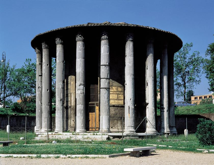Tempio di Vesta Questo tempio circolare periptero di ordine corinzio fu costruito