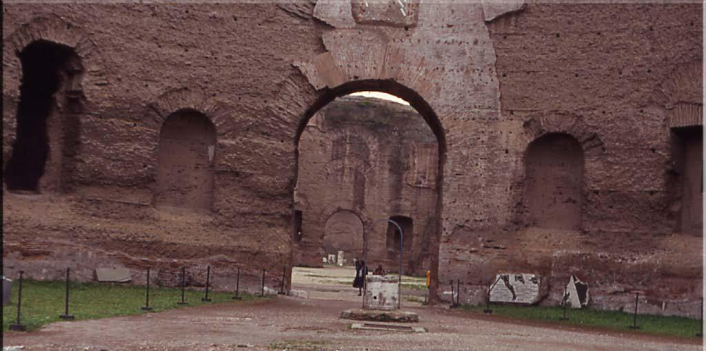 Opere murarie I Romani sviluppano diverse tecniche edilizie dette opere (dal latino opus in questo caso modo di costruire ).