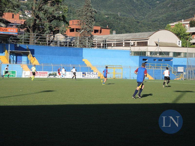 Maratona del Calcio, il team bianconeri vince la 7^ edizione 1 36 ore no stop di calcio allo Stadio Rigamonti Ceppi 72 squadre in campo, a vincere è stata la formazione bianconera LECCO Si è conclusa