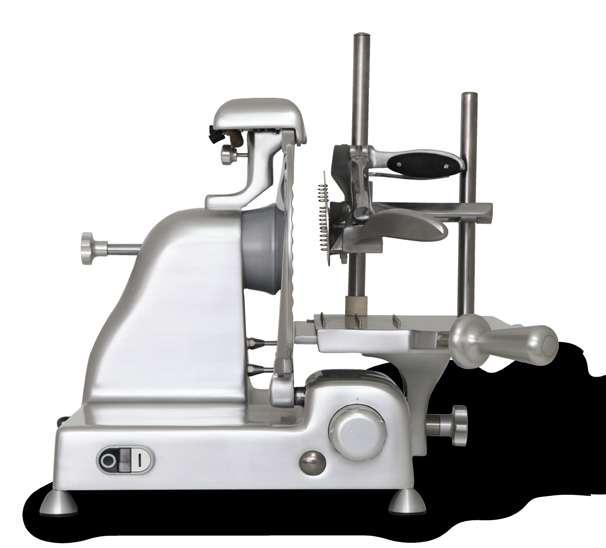 Professional slicer especially suitable for cutting any kind of cold-cuts, also of big sizes.