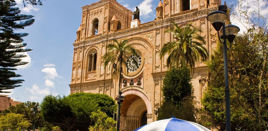 - CORSI DI LINGUA - CUENCA, ECUADOR Capitale culturale e terza maggior città dell Ecuador,