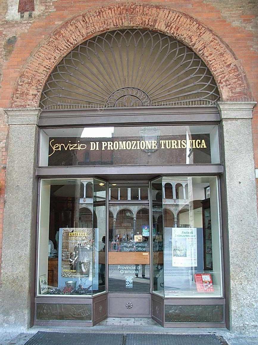 Progetto: 219D - Adeguamento sede servizio informazione e accoglienza turistica in Palazzo Comunale CUP: D12E18000420006 Codice e livello progetto: ESECUTIVO Elaborato tecnico: CALCOLI