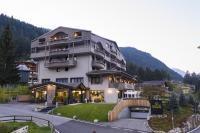 SPINALE HOTEL Un lussuoso hotel situato alla partenza della pista Schumacher e della funivia dello