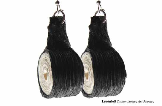 Earrings O-022 Private Collection Materials: