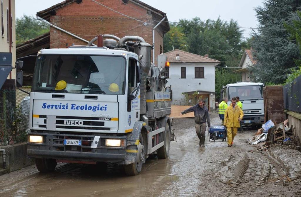 FUNZIONE MATERIALI E MEZZI (F5) L impiego di Materiali e Mezzi stoccati presso i presidi logistici regionali è stato garantito su richiesta da parte delle amministrazioni comunali e provinciali.