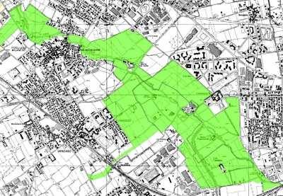 Un ulteriore vincolo è rappresentato dalla presenza di una formazione di bosco nella parte più a sud dell area, regolamentata dal Piano di Indirizzo Forestale di competenza della Provincia e delle