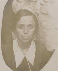 FOTO 12 TITO Lucia (fu Francesco Antonio e fu MARTINO Carmela) nata l 11 Agosto 1892 nella casa posta