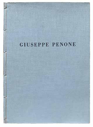 Essere fiume [1981 - Düsseldorf- 2], Düsseldorf, Konrad Fischer, [stampa: senza indicazione dello stampatore], 1981 [settembre], 10,5x14,8 cm.