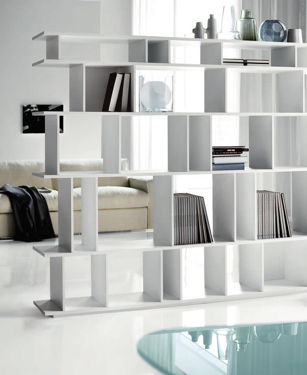 170 34 200 LOFT _ Design Philip Jackson _ Libreria in MDF laccato bianco o nero goffrato fi ne o noce canaletto. Bookcase in white or black laquered embossed MDF or walnut canaletto.