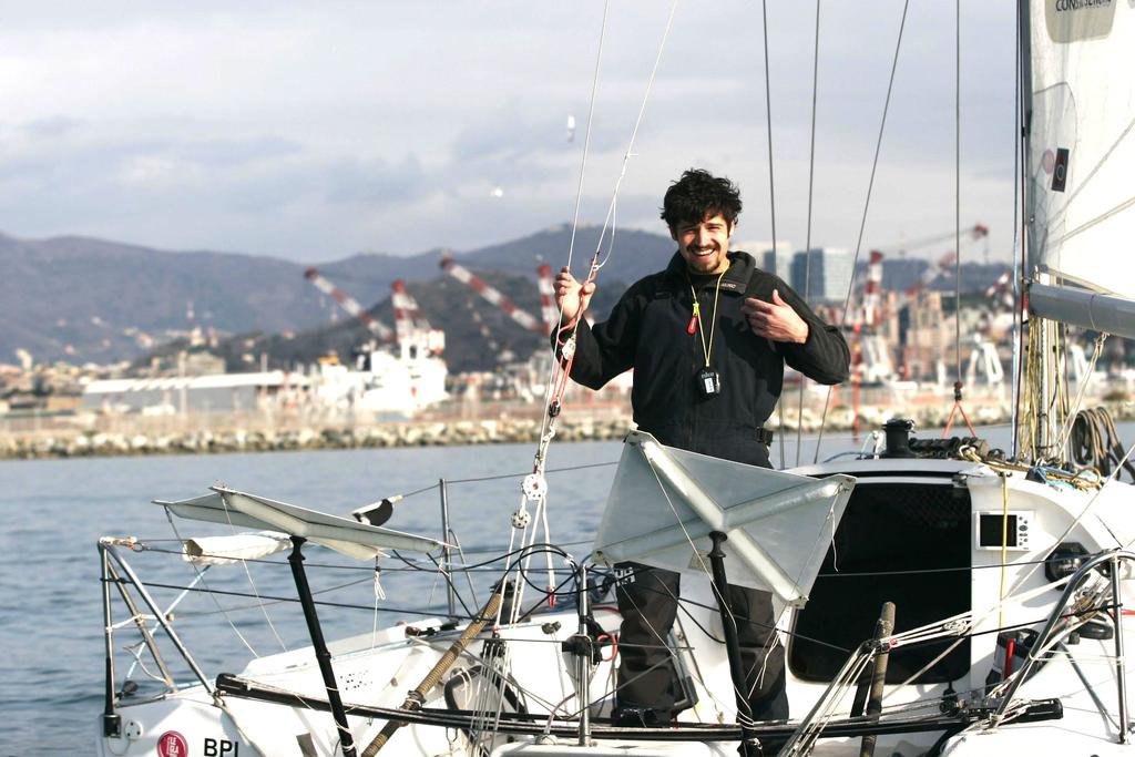 Alberto Riva, MiniTransat 2019 Lo Skipper Alberto Riva Laureato in ingegneria fisica specializzato in nanotecnologie e fisica dello stato solido, 110/110 al Politecnico di Milano.