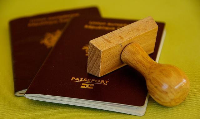 Hai vinto una borsa di studio all'estero e devi rinnovare il passaporto prima della partenza?