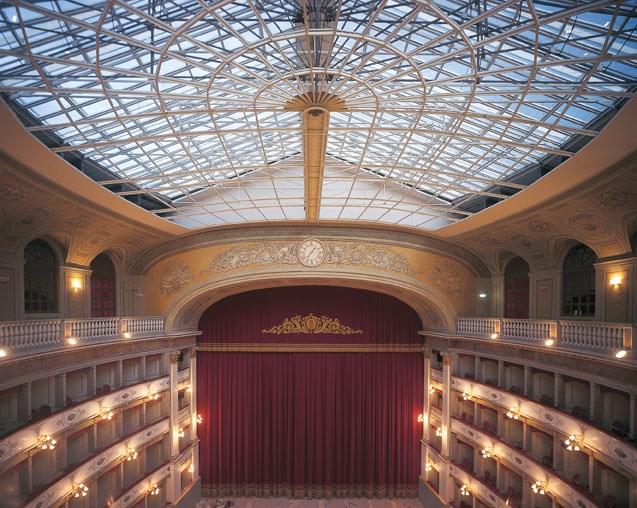 Sostieni il Teatro Goldoni di Livorno Partecipa anche Tu, a fianco della Fondazione Teatro Goldoni di Livorno, allo sviluppo delle attività teatrali.